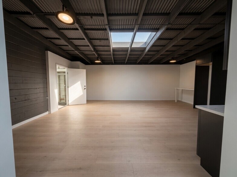 More Photos Of 1237 Folsom St, San Francisco Flex For Lease