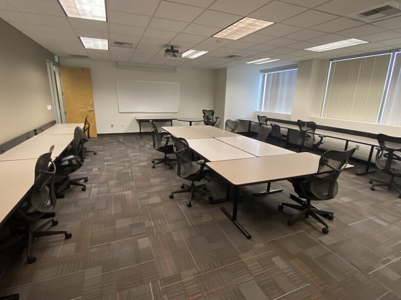 More Photos Of 4260 Sisk Rd, Modesto Office For Sale