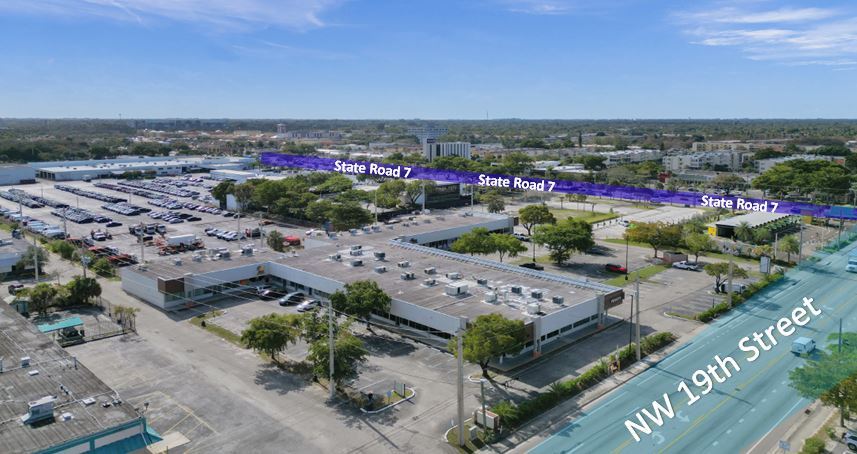 More Photos Of 3908 NW 19th St, Lauderhill Storefront For Lease