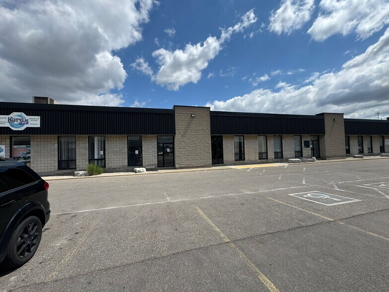 More Photos Of 80 Hale Rd, Brampton Warehouse For Sale