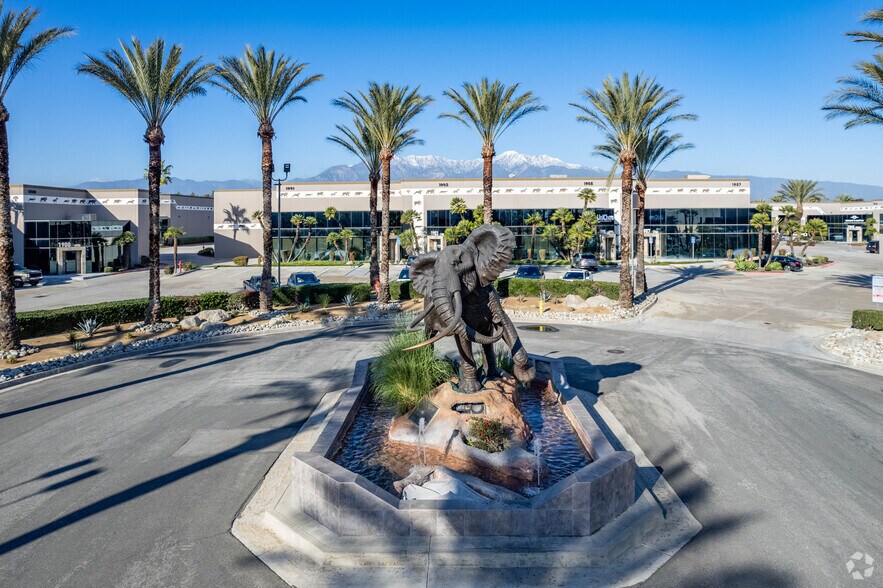 More Photos Of 2037-2077 S Vineyard Ave, Ontario Unknown For Lease