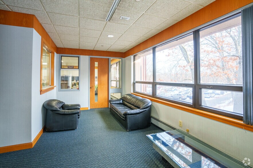 More Photos Of 60 Fremont St, Worcester Warehouse For Lease