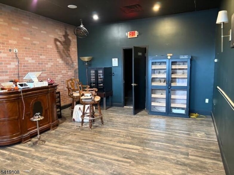 Primary Photo Of 32-34 Us-22, Green Brook General Retail For Lease