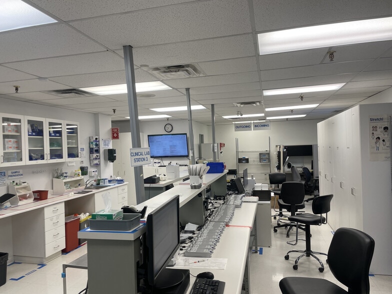 More Photos Of 2060 Walkley Rd, Ottawa Warehouse For Lease