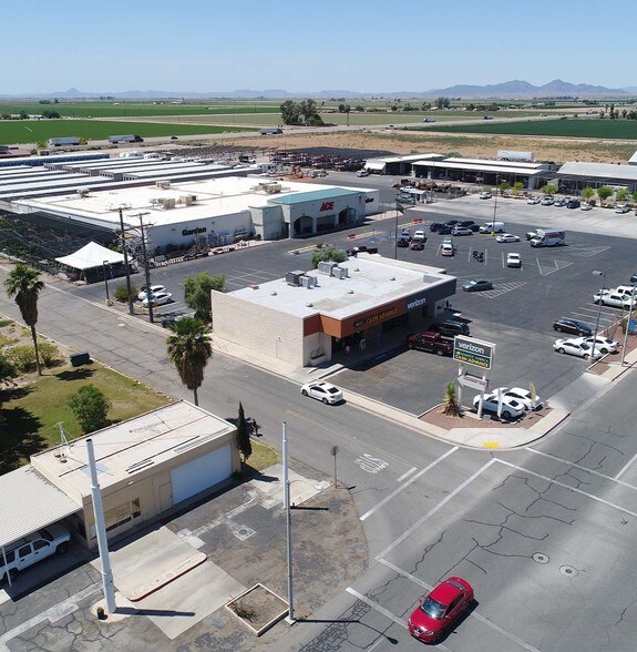 More Photos Of 1200 W Hobson Way, Blythe Freestanding For Lease