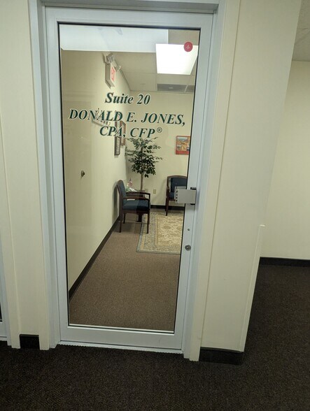 More Photos Of 815 Greenwood Ave, Jenkintown Medical For Sale