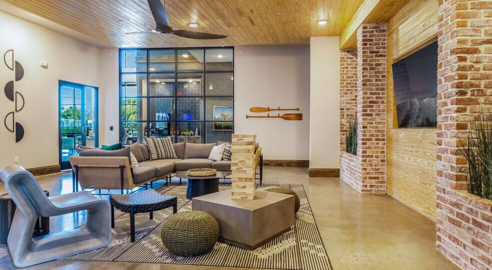 More Photos Of 4910 E 7th St, Austin Coworking Space