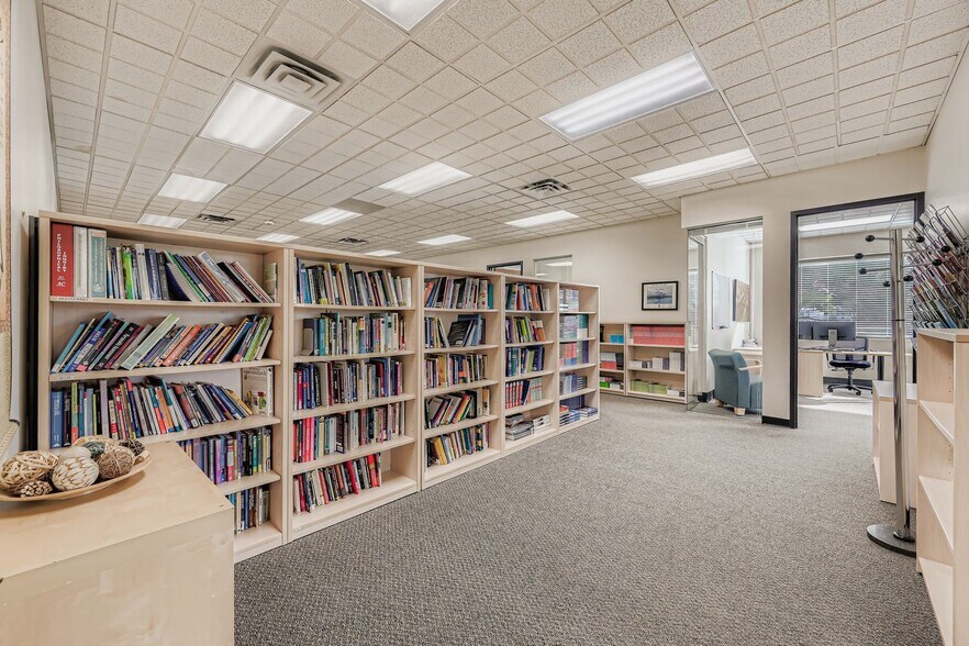 More Photos Of 12577 E Caley Ave, Englewood Office For Sale