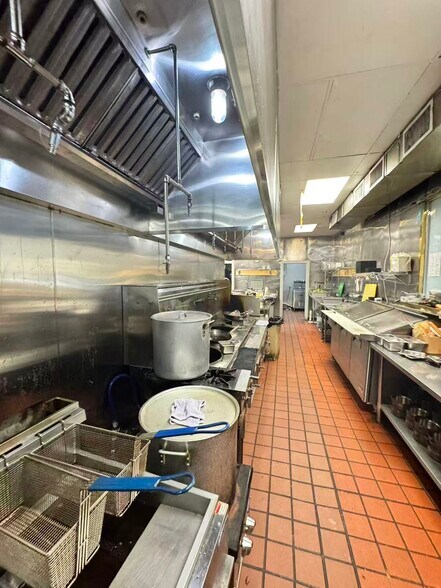 More Photos Of 9604 Ralston Rd, Arvada Restaurant For Sale