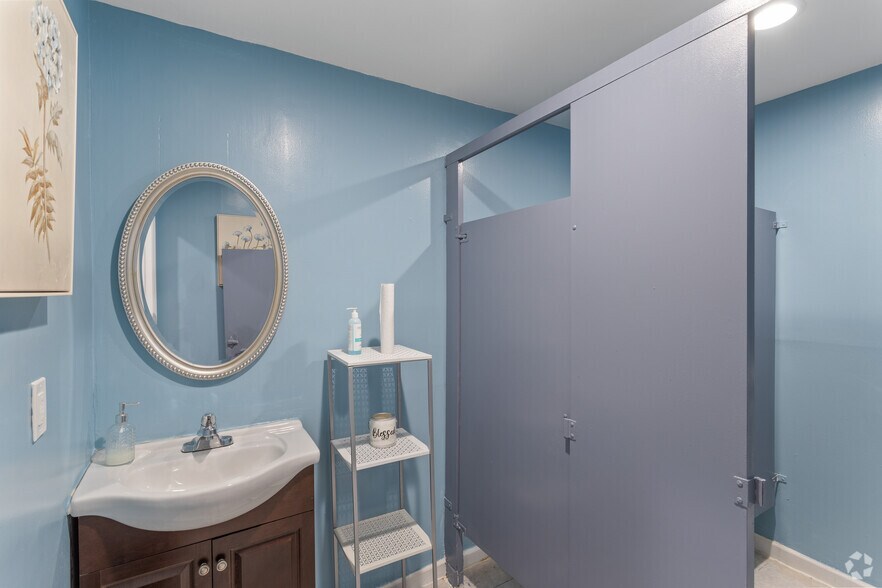 More Photos Of 1800 Okeechobee Rd, Fort Pierce Funeral Home For Sale