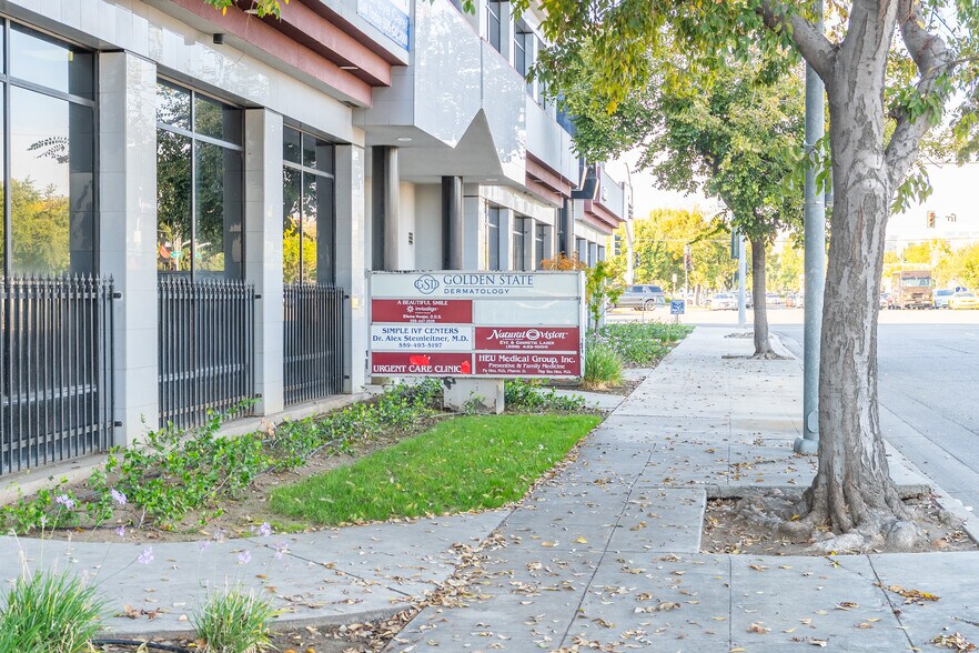 More Photos Of 6767 N Fresno St, Fresno Office For Lease