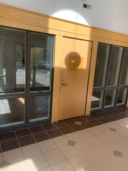 More Photos Of 660 Cooper Rd, Westerville Medical For Sale