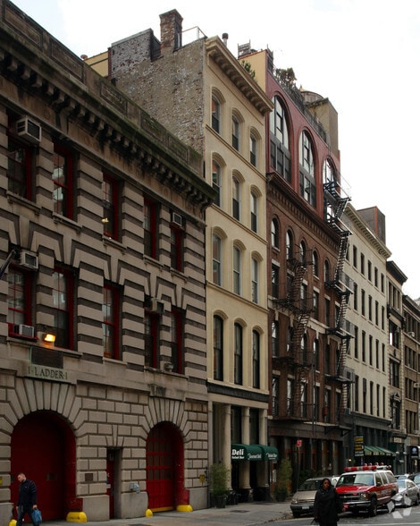 More Photos Of 106 Duane St, New York Storefront Retail Residential For Lease