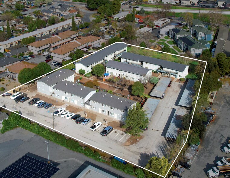 Primary Photo Of 611-613 E 7th St, Gilroy Apartments For Sale