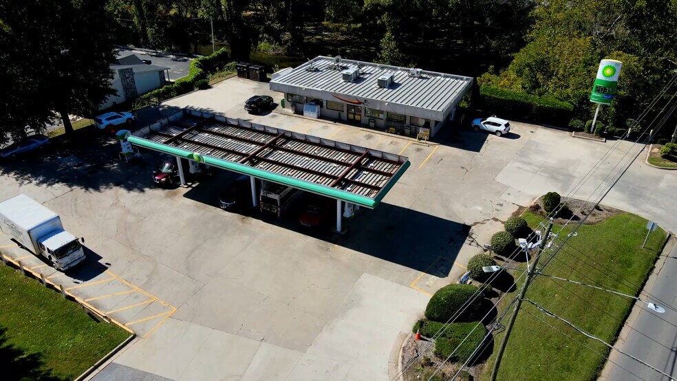 More Photos Of 1411 Tunnel Rd, Asheville Convenience Store For Sale