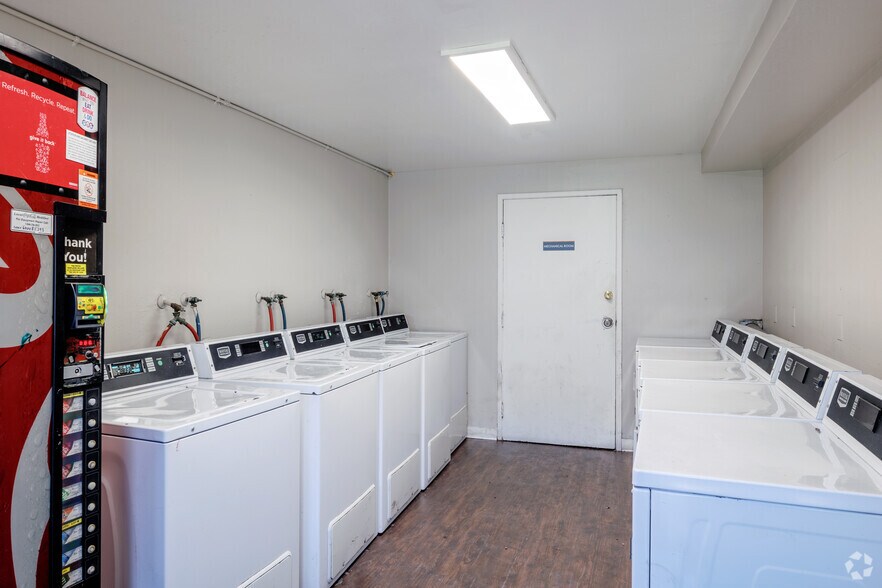 More Photos Of 10785 E Exposition Ave, Aurora Apartments For Sale