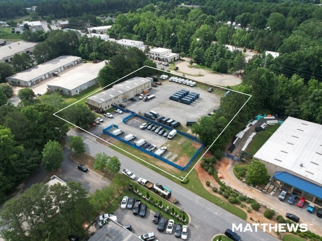 Primary Photo Of 4070 Nine McFarland Dr, Alpharetta Flex For Lease
