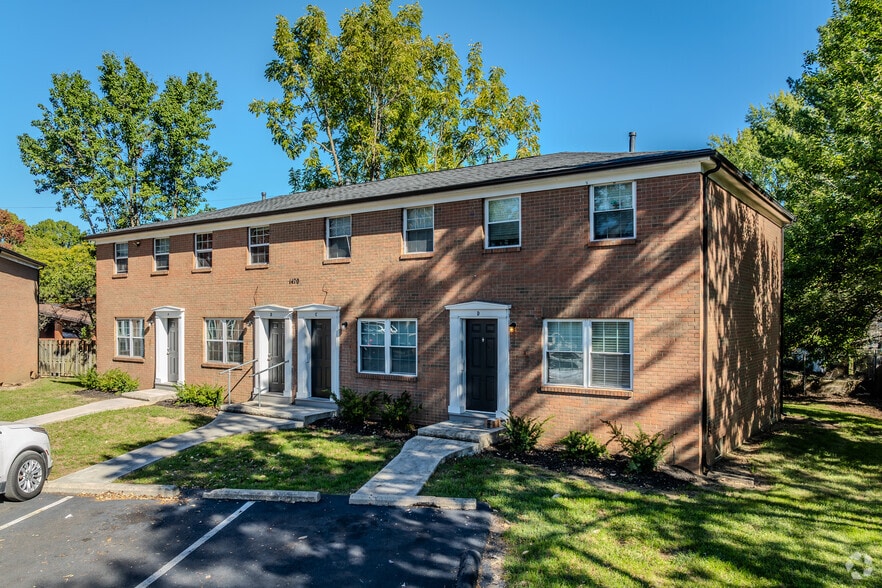 More Photos Of 1462 Elaine Rd, Columbus Apartments For Sale