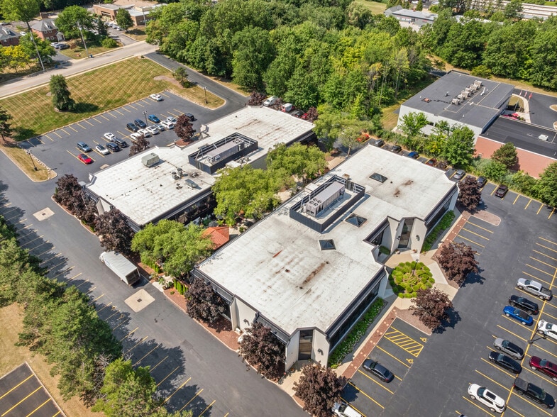 More Photos Of 24610 Detroit Rd, Westlake Medical For Sale