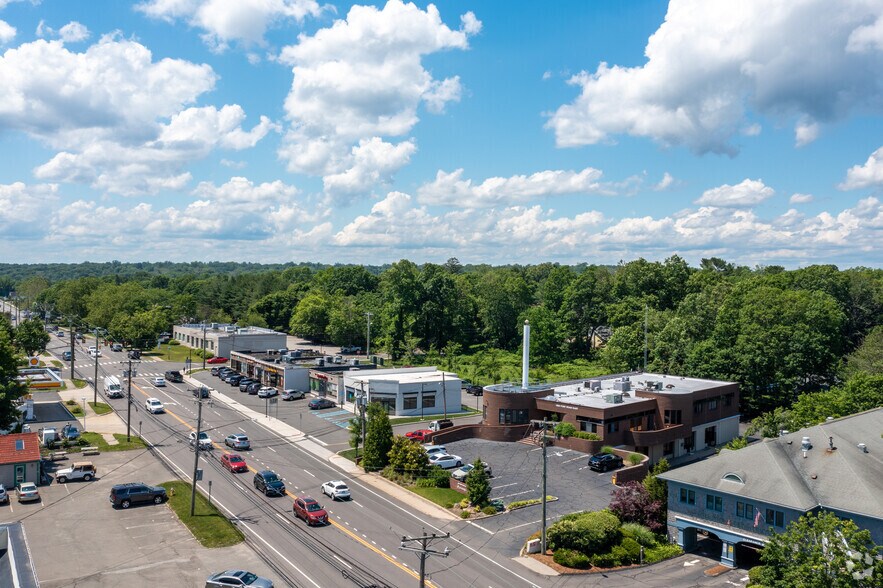 More Photos Of 1555 Post Rd E, Westport Office Residential For Lease