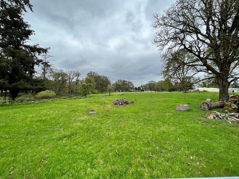 More Photos Of 941 N 2nd St, Jefferson Land For Sale