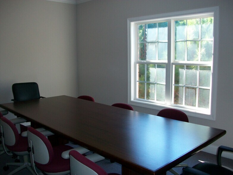 More Photos Of 3745 Cherokee St, Kennesaw Office For Lease
