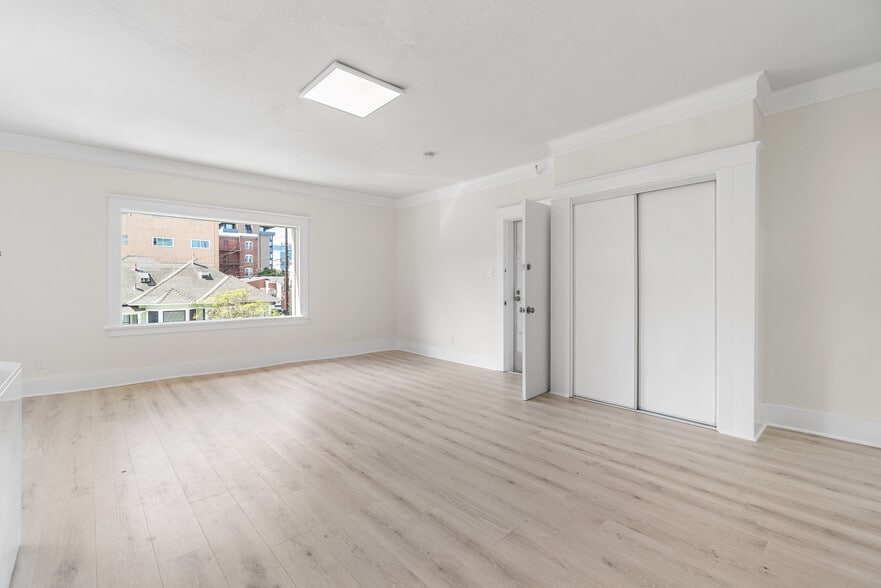 More Photos Of 323 W 4th St, Long Beach Apartments For Sale