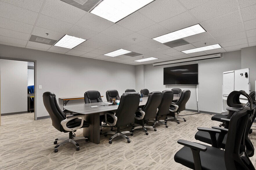 More Photos Of 301 Providence Rd, Chapel Hill Office For Lease