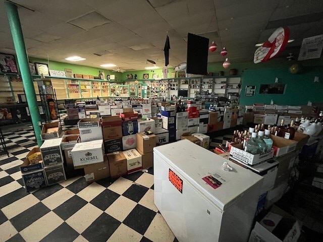 More Photos Of 4302 Broadway St, Galveston General Retail For Sale