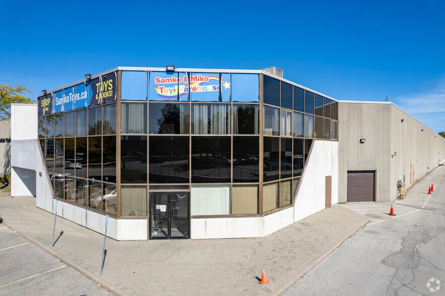 More Photos Of 60 E Beaver Creek Rd, Richmond Hill Industrial For Sale