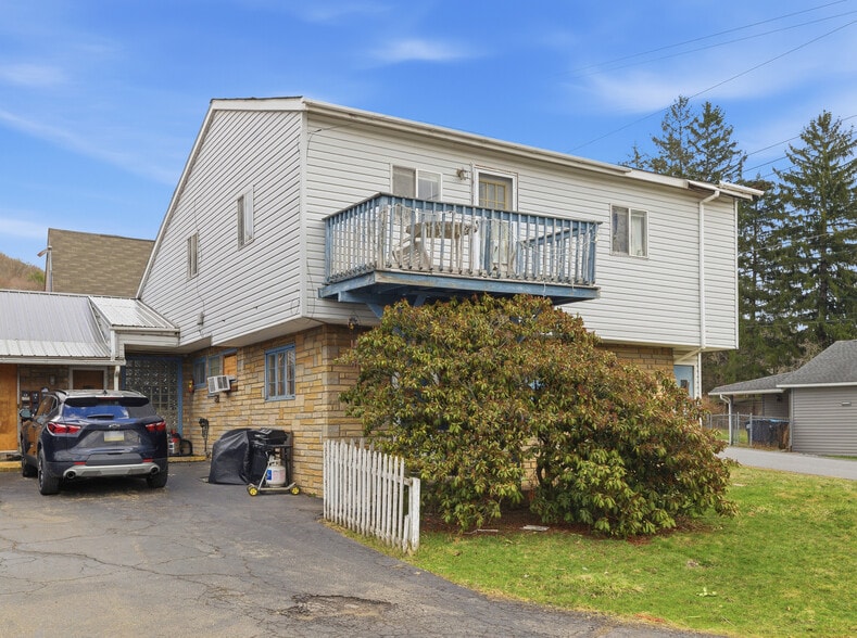 More Photos Of 730 N Main St, Port Allegany Hotel For Sale