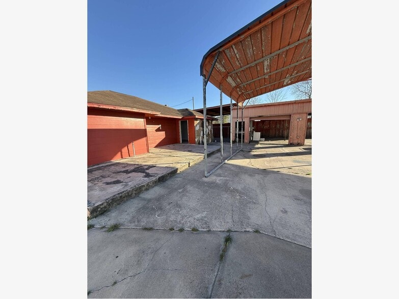 More Photos Of 2712 Shaver St, Pasadena Healthcare For Sale