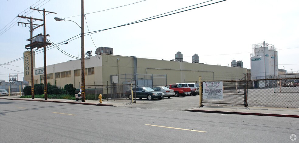 More Photos Of 2300 E 49th St, Vernon Manufacturing For Lease