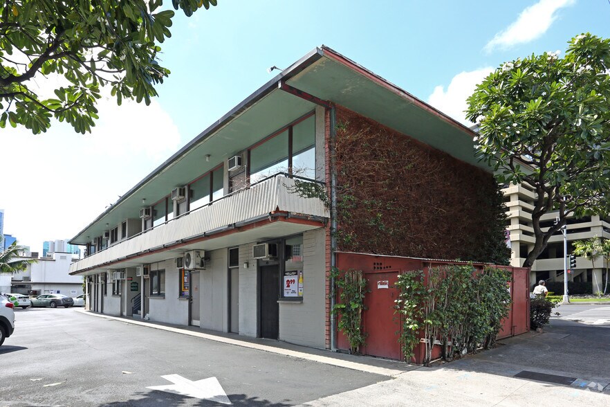 More Photos Of 1023 Pensacola St, Honolulu Storefront Retail Office For Lease