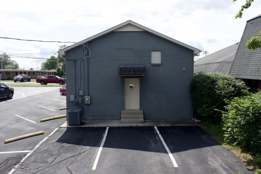More Photos Of 219 N Oak Ave, Cookeville Medical For Lease