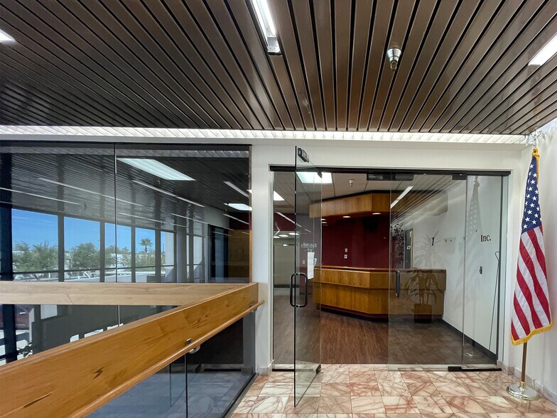 More Photos Of 7202 E Rosewood St, Tucson Office For Sale