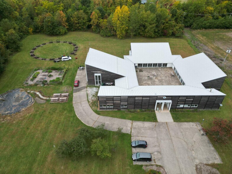 More Photos Of 56968 Dailey Rd, Dowagiac Shelter For Sale