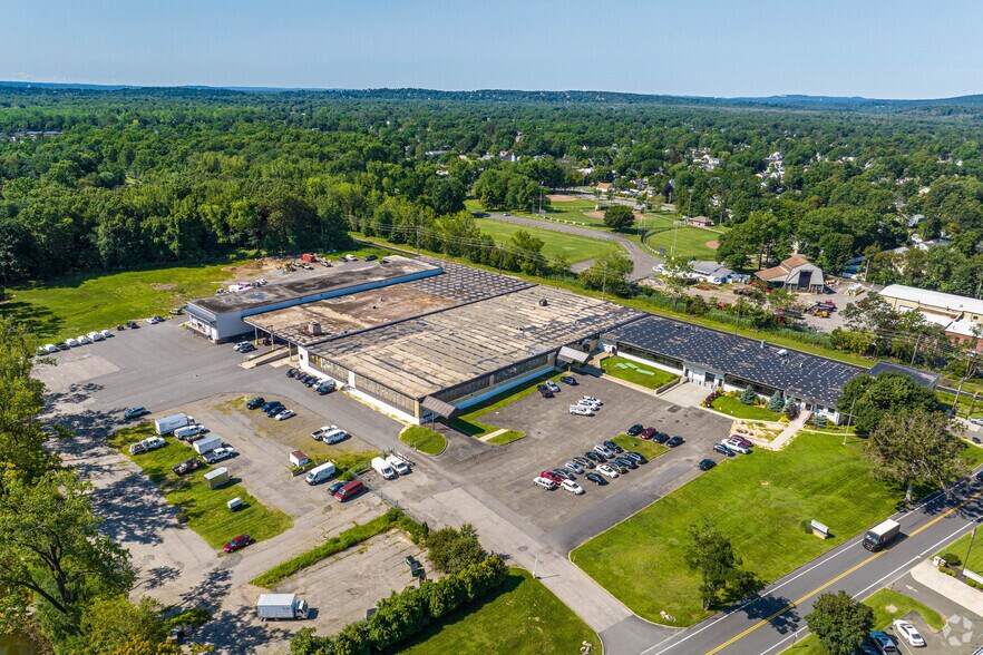 More Photos Of 101 Alexander Ave, Pompton Plains Warehouse For Lease