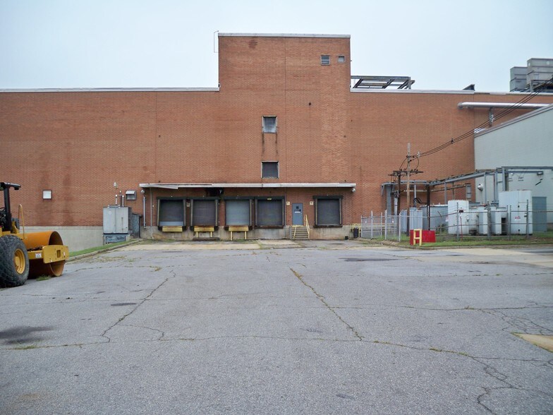 More Photos Of 103 E Commonwealth Blvd, Martinsville Industrial For Sale