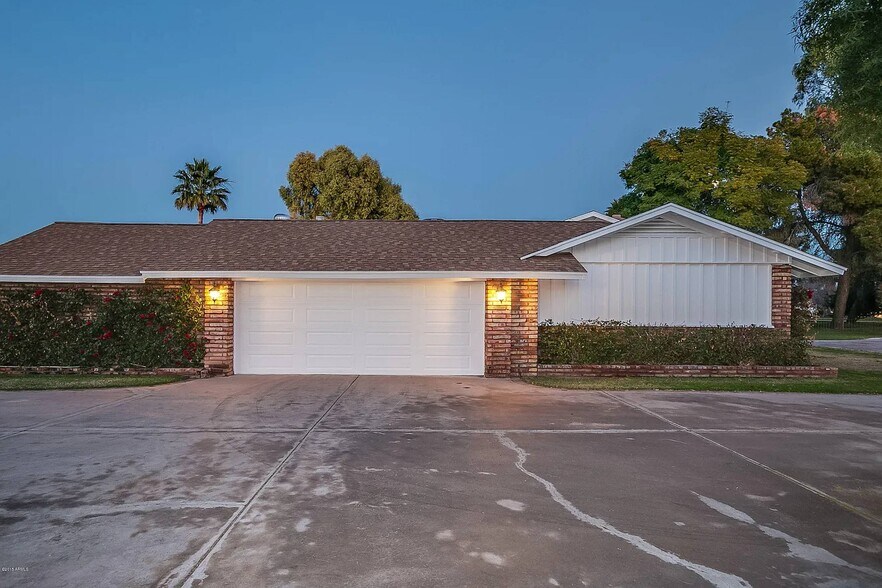 More Photos Of 1625 N Cherry Cir, Mesa Healthcare For Sale