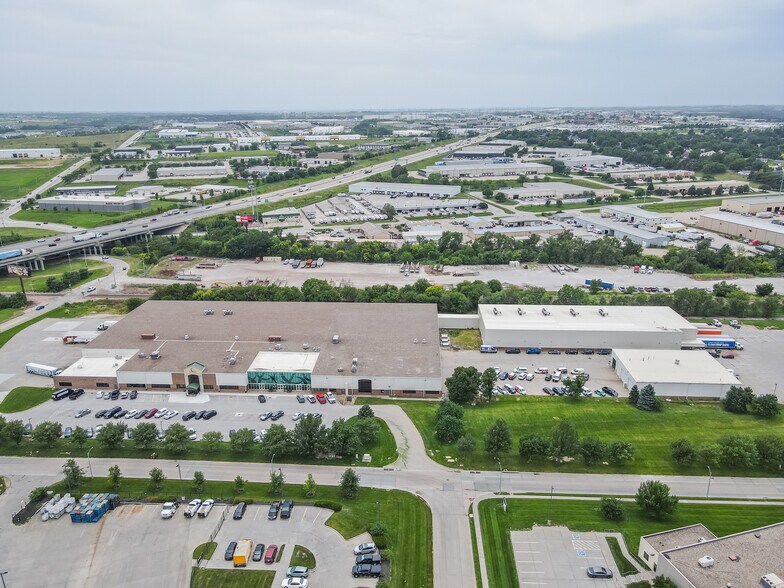 More Photos Of 13255 Centech Rd, Omaha Distribution For Sale
