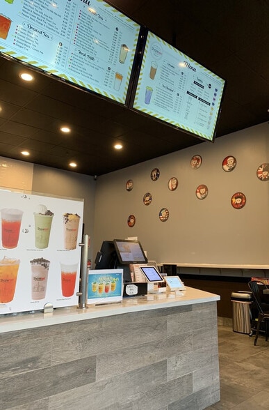 More Photos Of 24363 Southland Dr, Hayward Restaurant For Lease