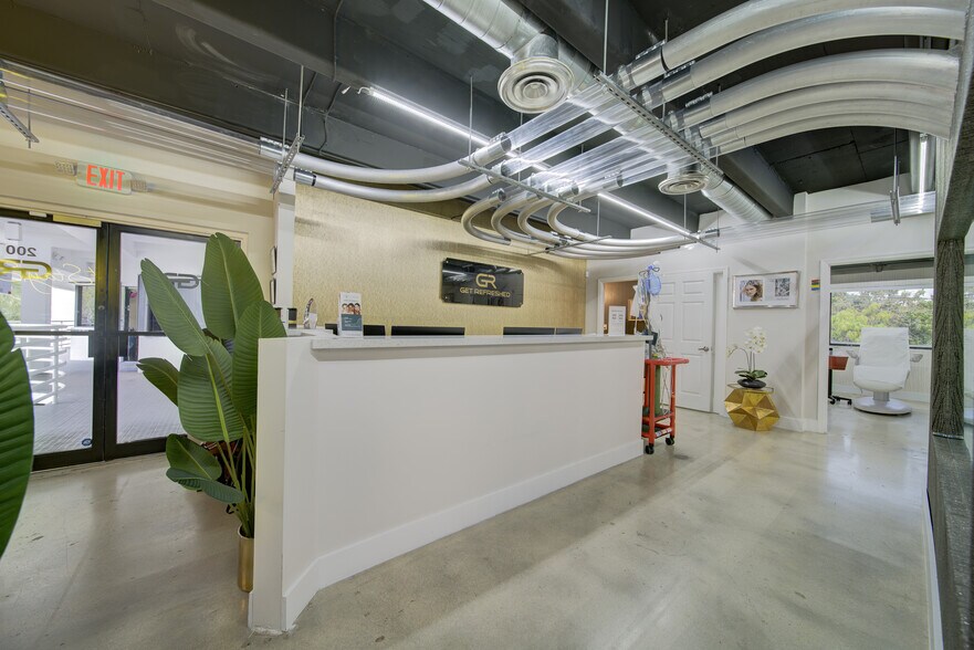 More Photos Of 2455 SW 27th Ave, Miami Medical For Lease