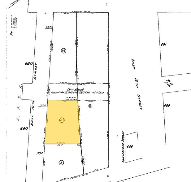 More Photos Of 3098 E 10th St, Oakland Manufacturing For Lease