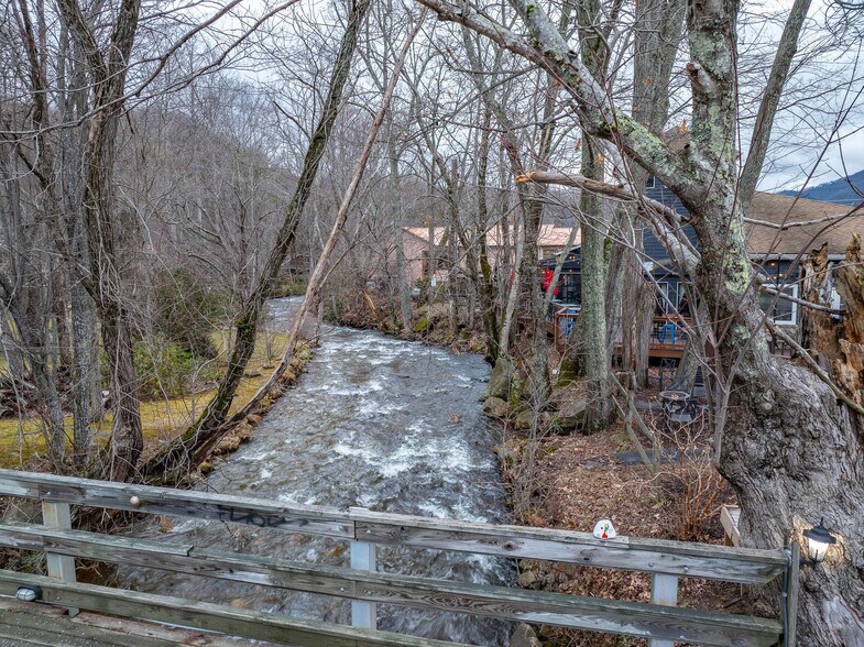 More Photos Of 4352 Soco Rd, Maggie Valley Restaurant For Sale