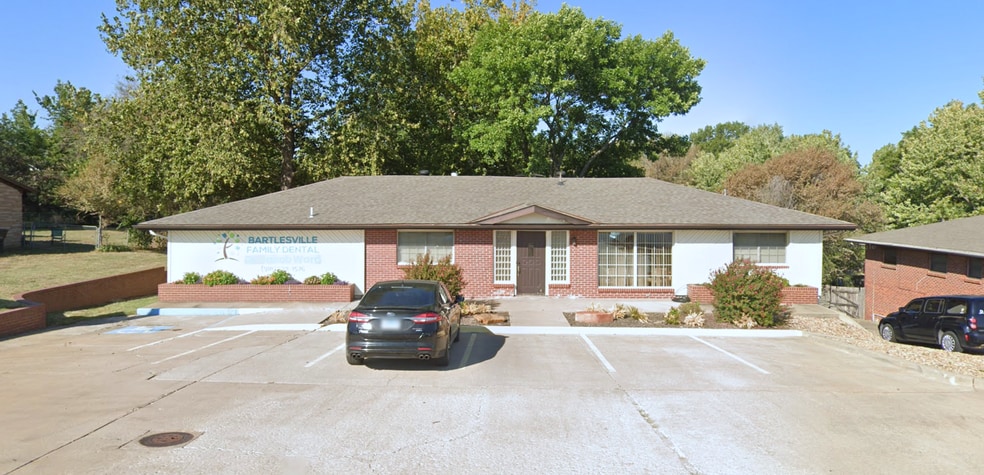 Primary Photo Of 1623 SE Washington Blvd, Bartlesville Medical For Sale