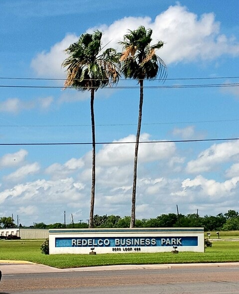 More Photos Of 1920 N Loop 499, Harlingen Showroom For Lease