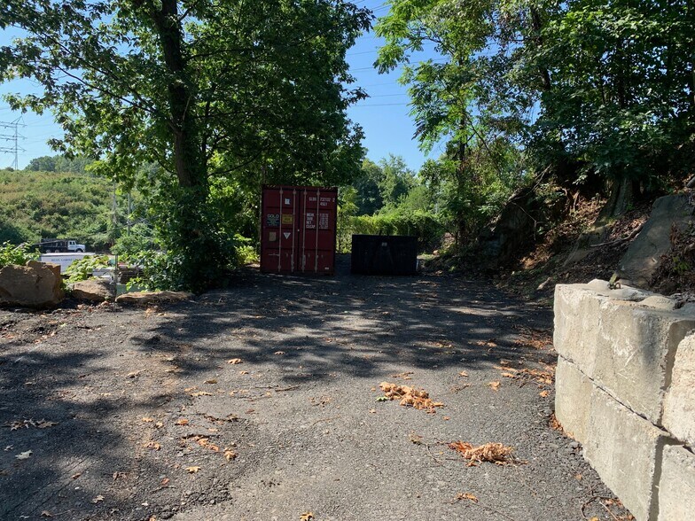 More Photos Of 3199A Albany Post Rd, Buchanan Land For Lease