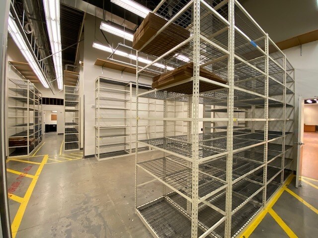 More Photos Of 4201 Elmore Ave, Davenport Unknown For Lease