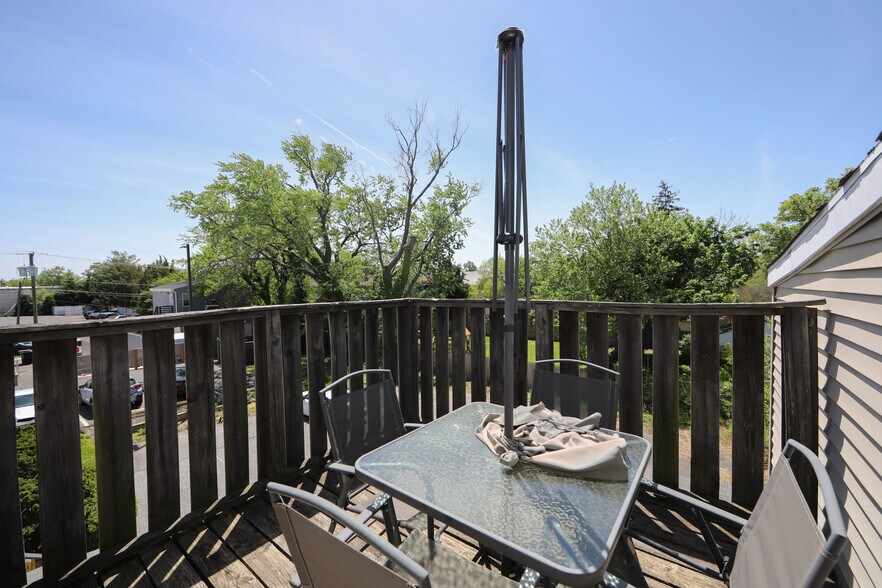 More Photos Of 604 White Horse Pike, Oaklyn Storefront For Sale